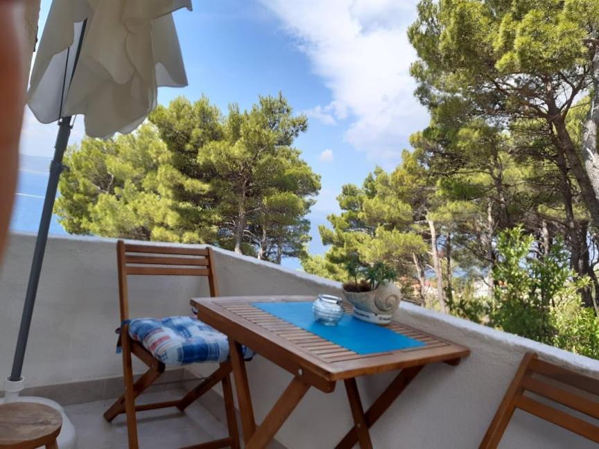 Peace And Quiet Apartment In Brela, Croatia Екстериор снимка